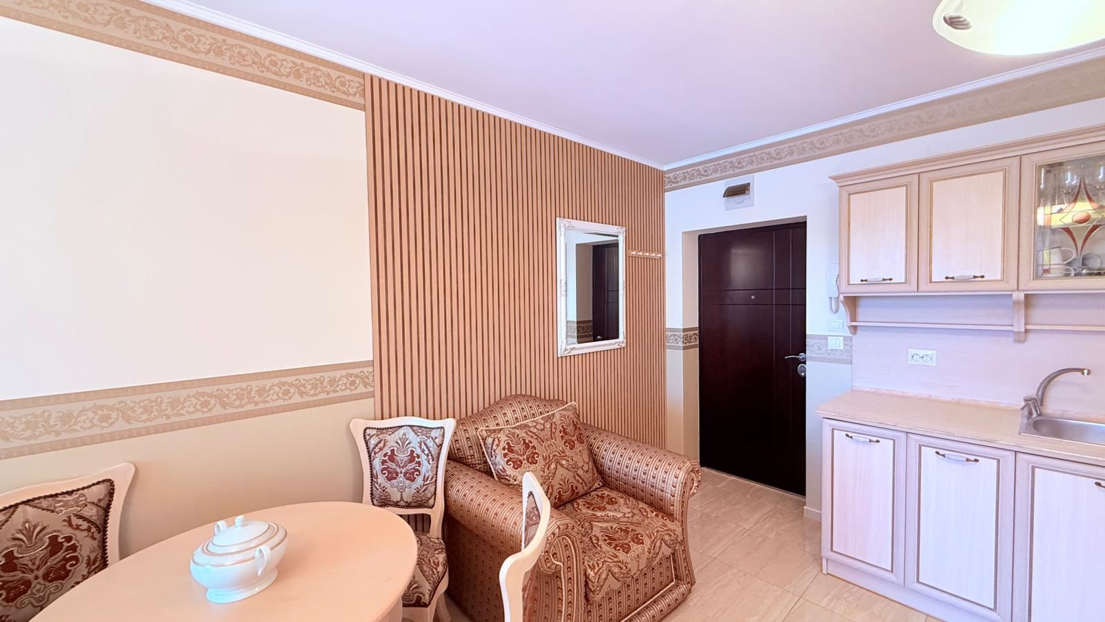 Luxusní dvoupokojový apartmán v komplexu v Nesebaru – 200 metrů od pláže, výhled na bazén a zahradu