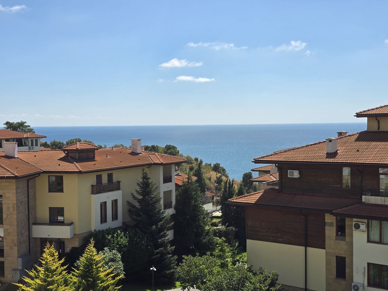 Panoramatický výhled na moře v první linii – zařízený byt s jednou ložnicí ve Sveti Vlas