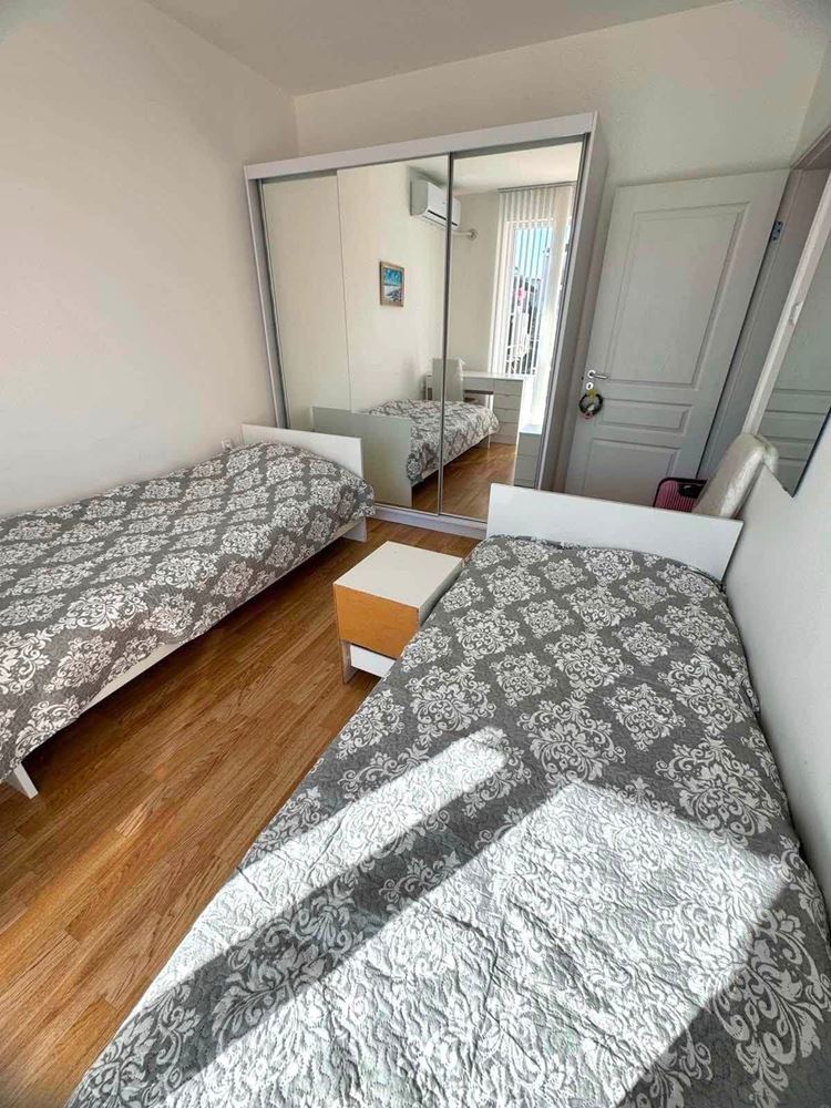 Stylový apartmán v komplexu s bohatou infrastrukturou – vynikající volba pro odpočinek s potenciálem pronájmu