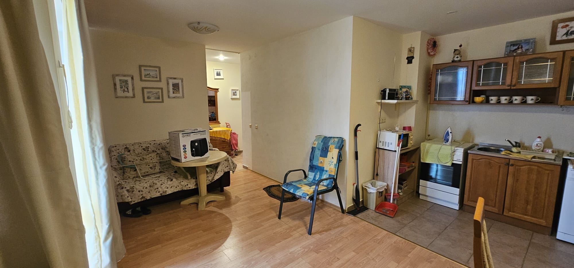 Harmonie komfortu a vybavení – byt s jednou ložnicí v srdci Slunečného pobřeží