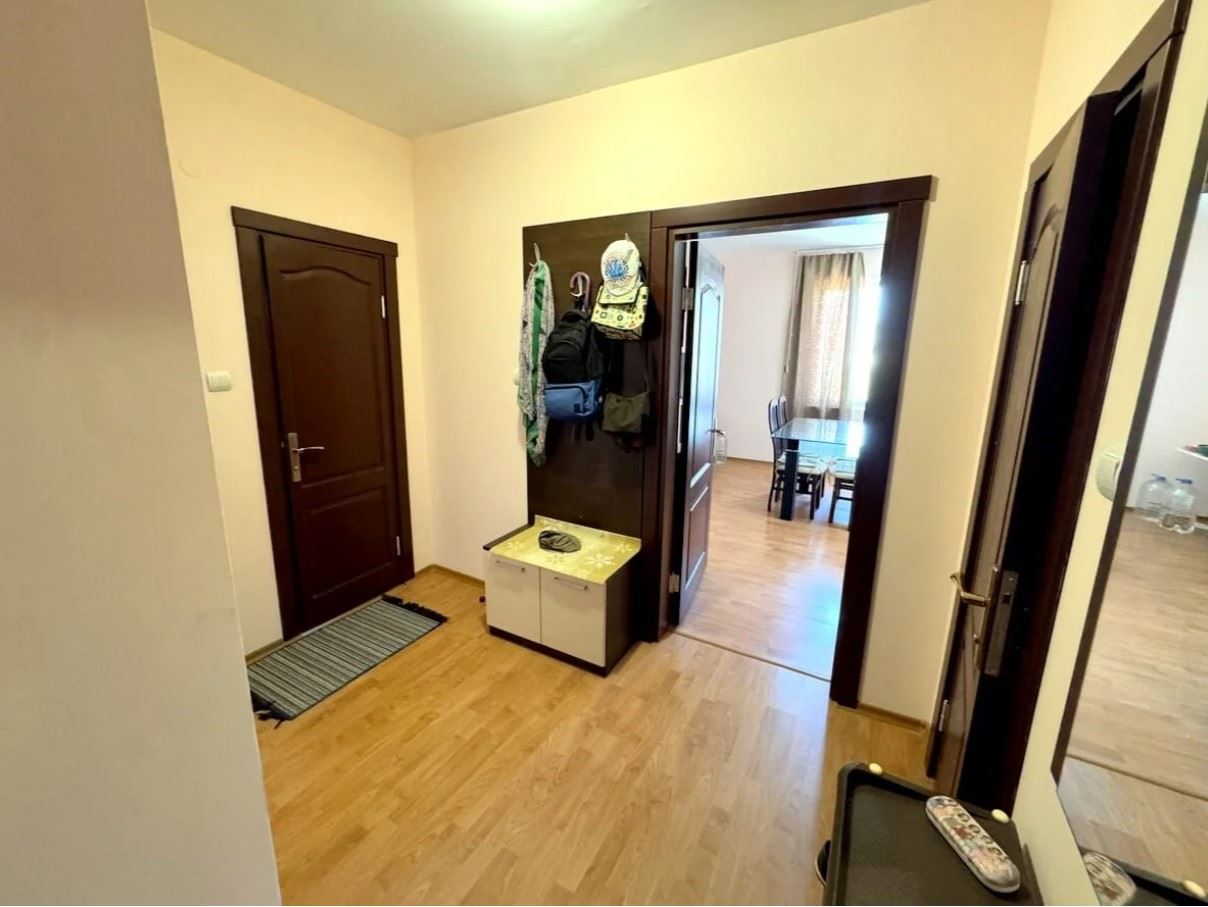 Prostorný apartmán s jednou ložnicí 200 metrů od moře v Ravdě – pohodlný domov u pobřeží