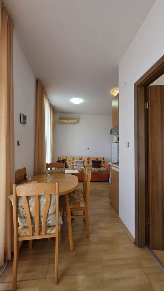 Apartmán s jednou ložnicí v Slunečném pobřeží s výbornou infrastrukturou a profesionální správou