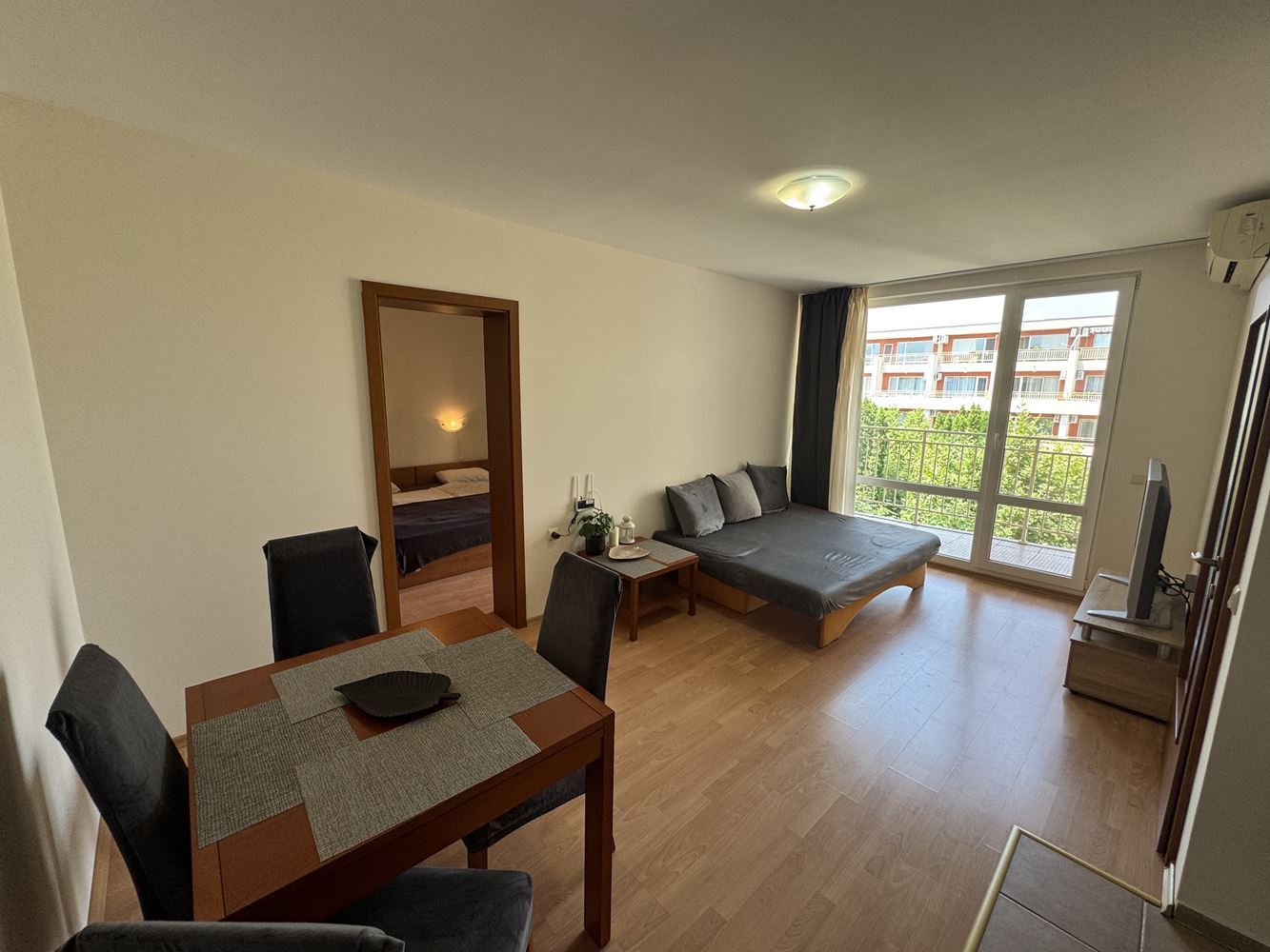 Apartmán s jednou ložnicí v Sunny Beach – vynikající lokalita v blízkosti aquaparku, nemovitost, která stojí za pozornost