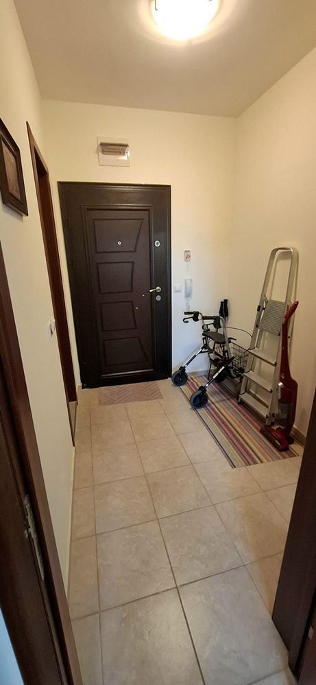 Dvoupokojový apartmán v komplexu v Pomorie – 300 m od pláže, skvělá investice