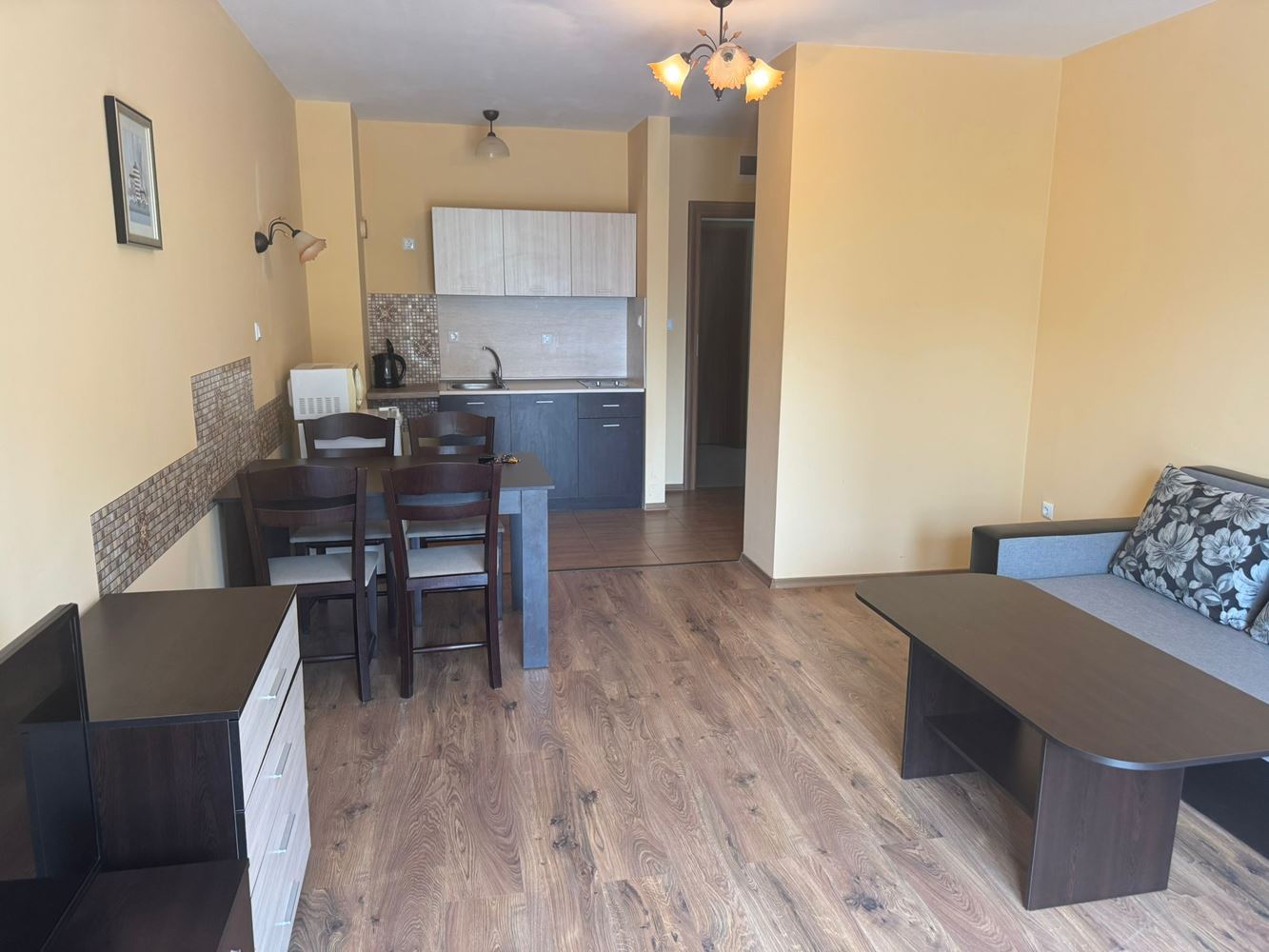 Prostorný apartmán s jednou ložnicí v elegantním komplexu na Slunečním pobřeží