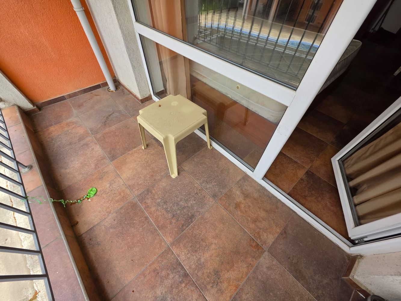 Studio v Slunečném pobřeží – moderní budova, výborná poloha a plné vybavení pro rekreaci i investici