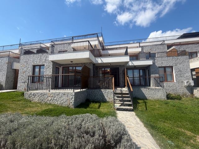 Studio s výhledem na moře v luxusním komplexu v Aheloy – komfort, styl a relaxace