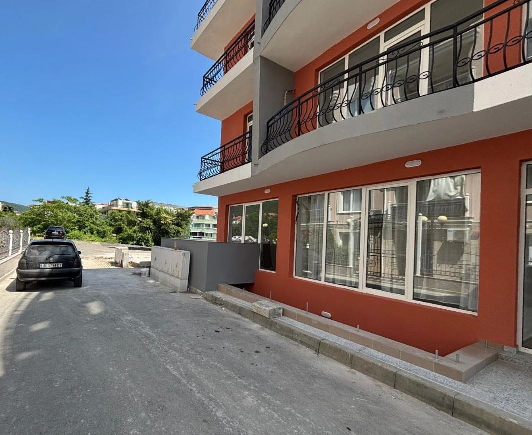 Nový apartmán s jednou ložnicí ve Sveti Vlas – moderní bydlení bez poplatku za údržbu, připravené k nastěhování