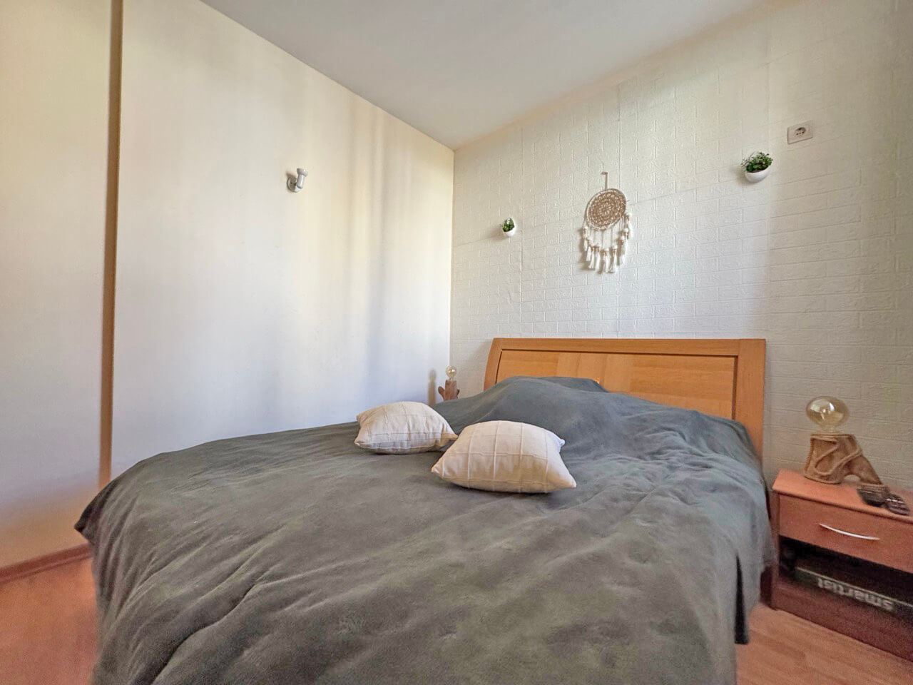 2+kk apartmán v komplexu s mořskou atmosférou v první linii ve Svatém Vlasu