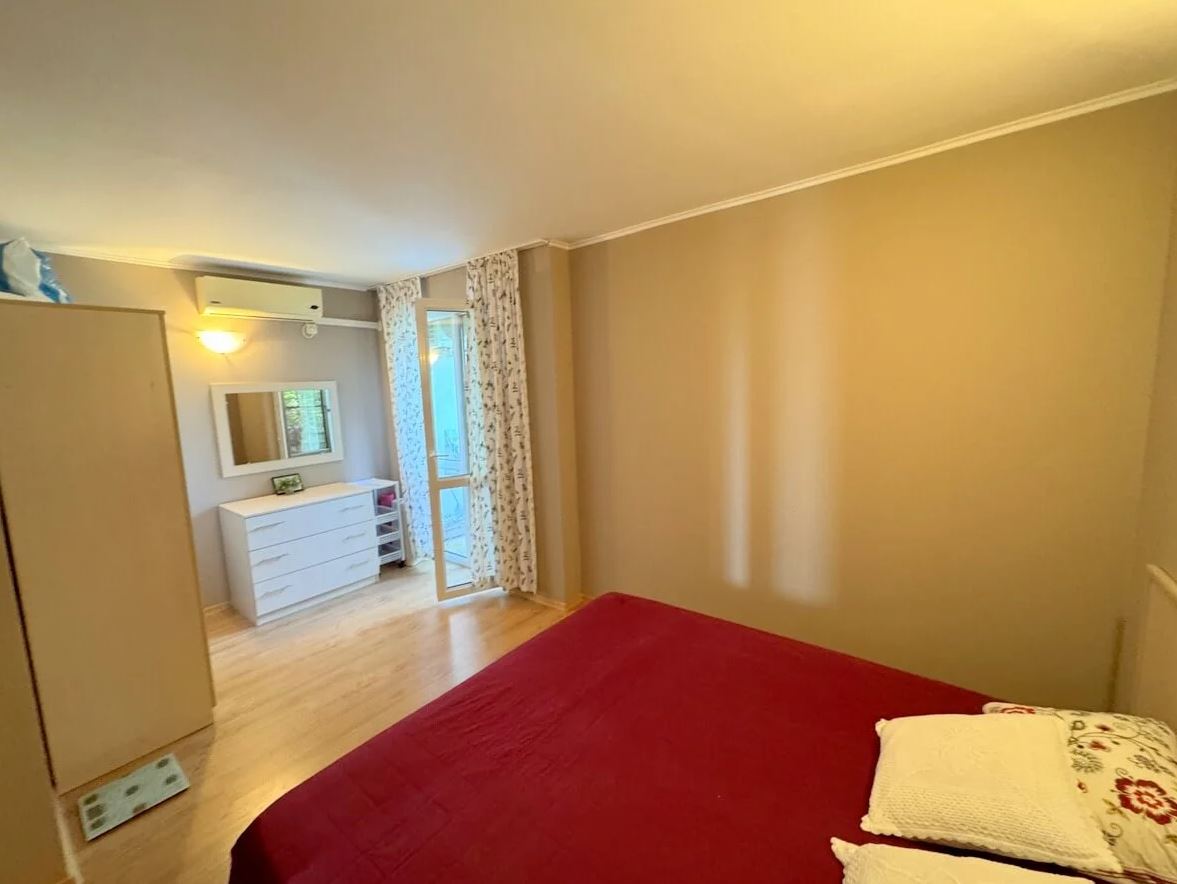 Dvouizbový apartmán s výhledem na moře v uzavřeném komplexu v Ravdě – 200 m od moře