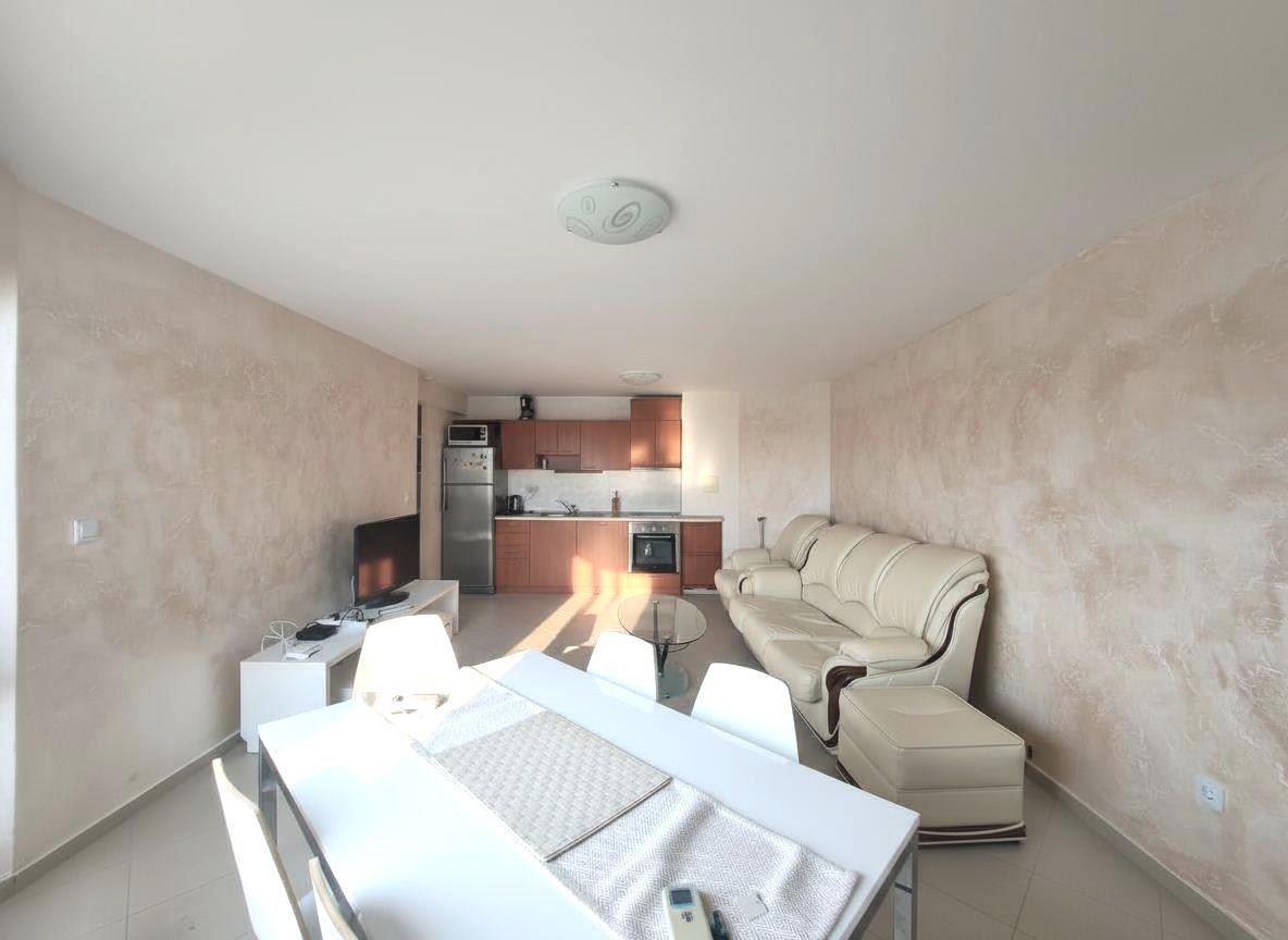 Slunný byt s jednou ložnicí v Ravdě – vynikající investice a komfort jen 10 minut od pláže