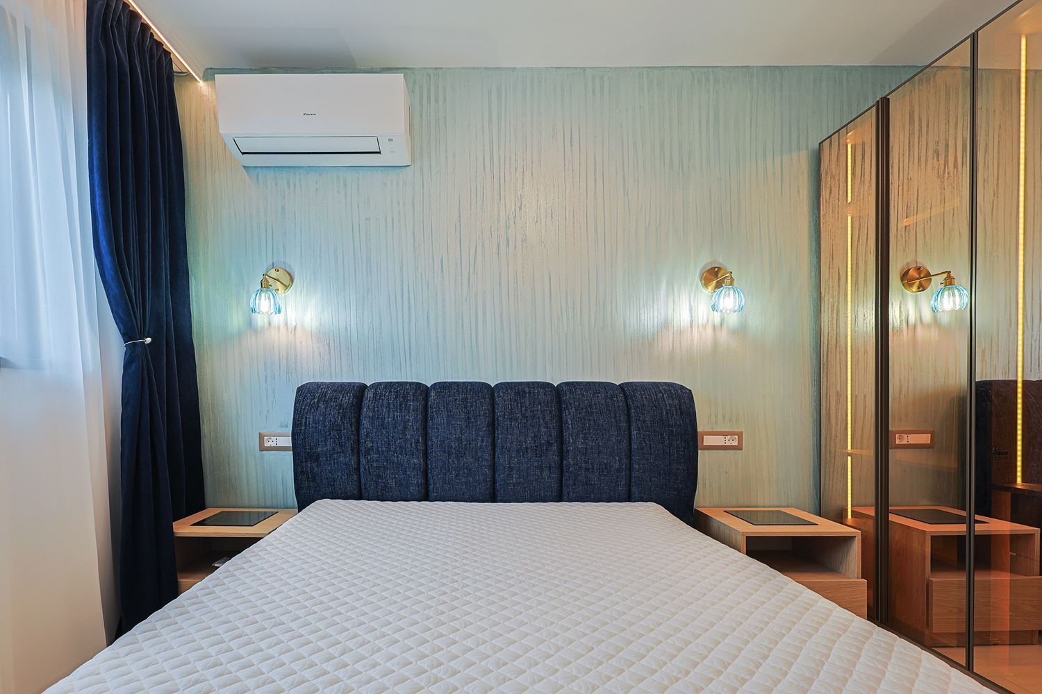 Dvoupokojový apartmán s výhledem na moře a designovou rekonstrukcí v zeleném komplexu ve Slunečném pobřeží