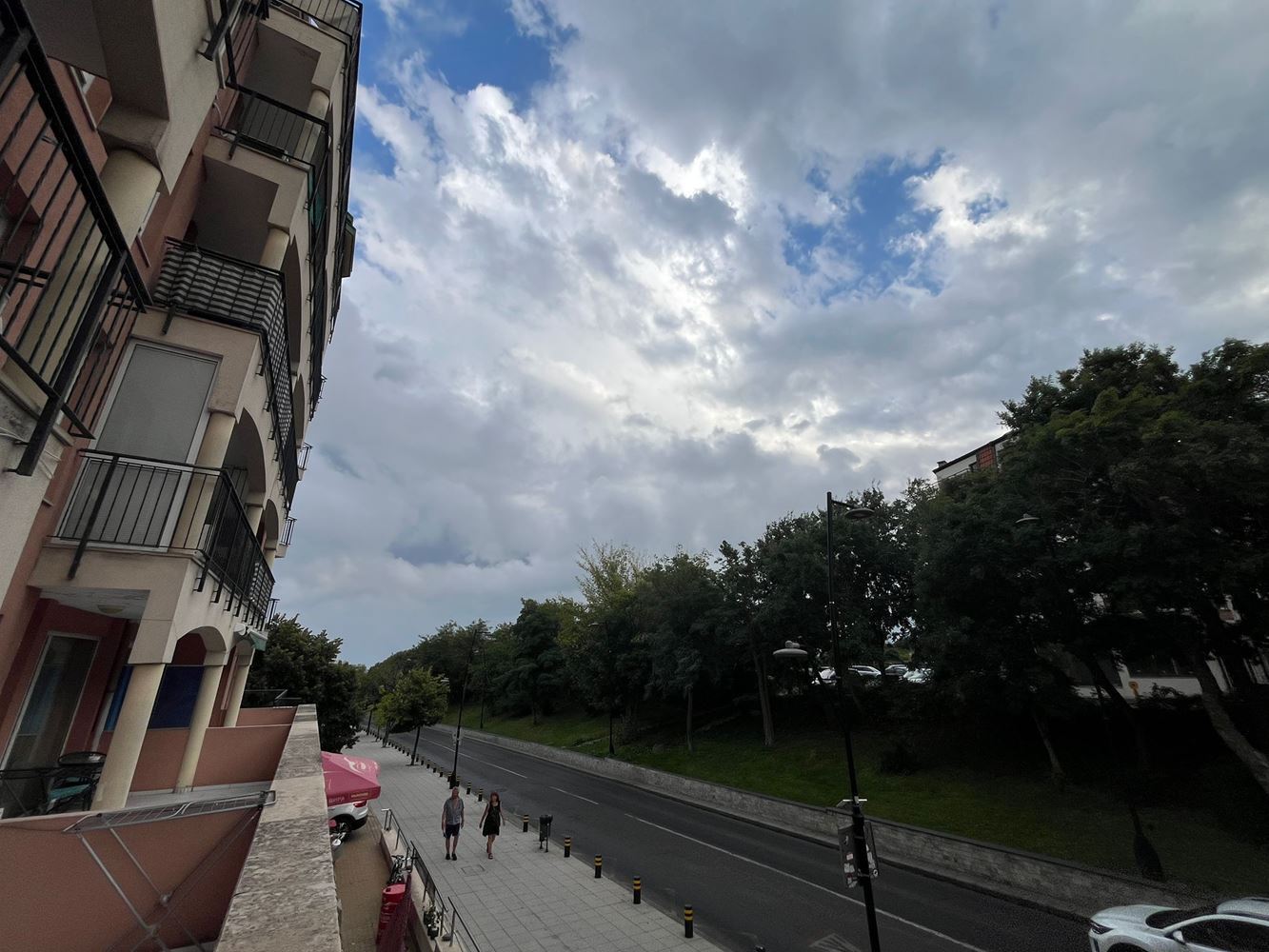 Skvělý apartmán s jednou ložnicí v srdci Nesebaru s velkou terasou a krásným výhledem