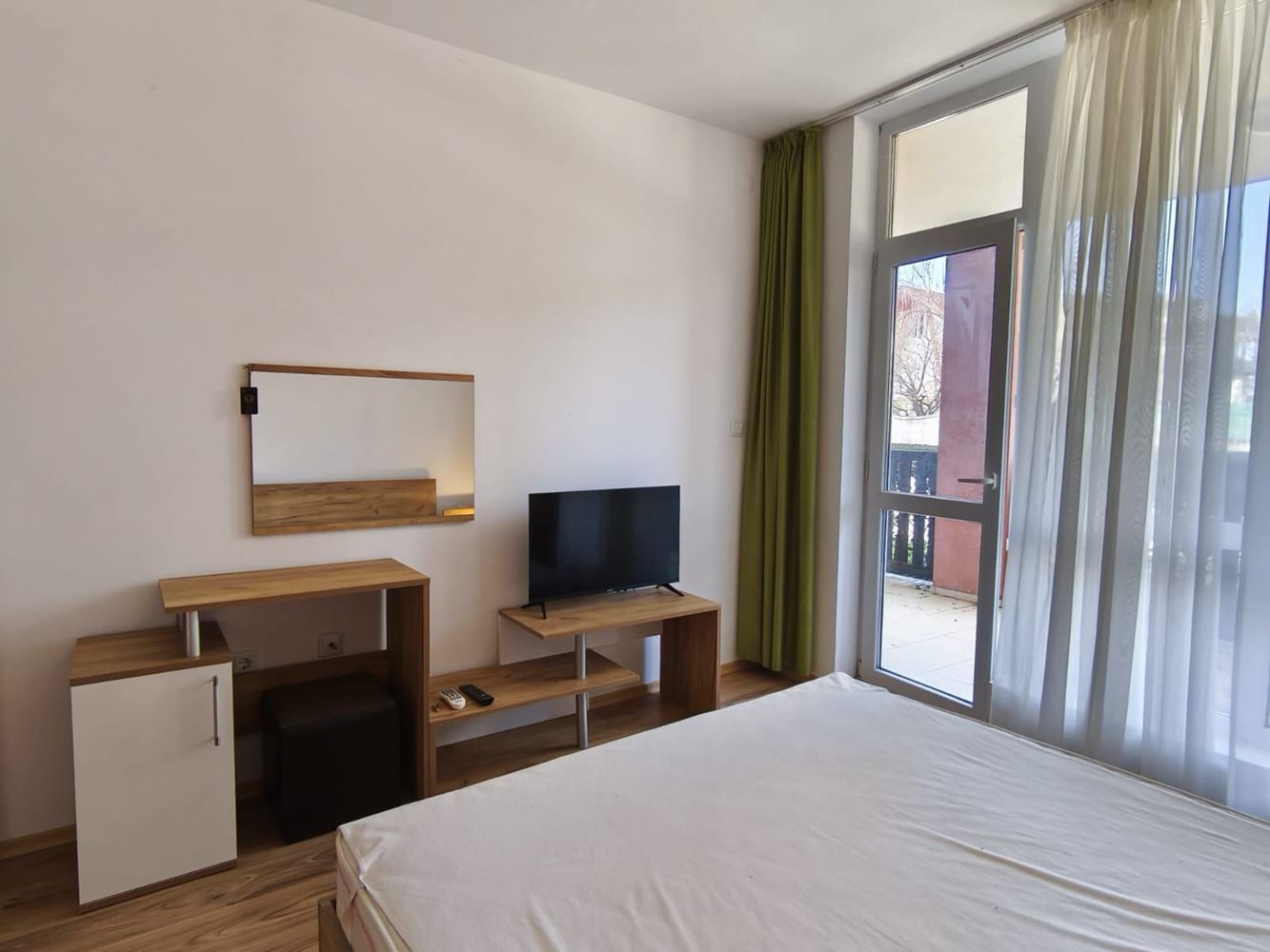 Prostorný apartmán s jednou ložnicí v Aheloy – připravený k nastěhování, jen pár kroků od moře
