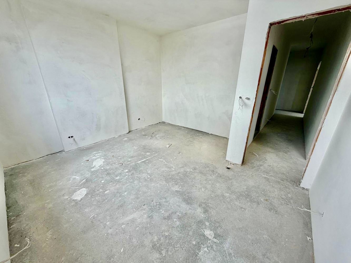 Moderní apartmán se dvěma ložnicemi a výhledem na jezero v Burgasu. S parkovacím místem!