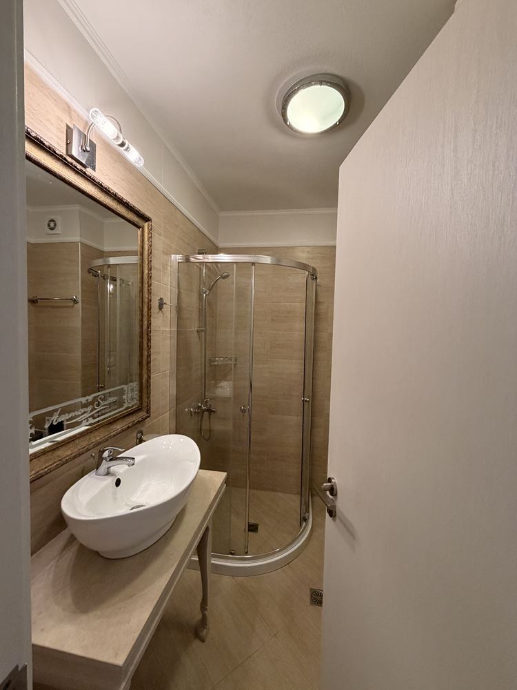 Apartmán s jednou ložnicí s výhledem na park a bazén v prestižním komplexu na Slunečném pobřeží