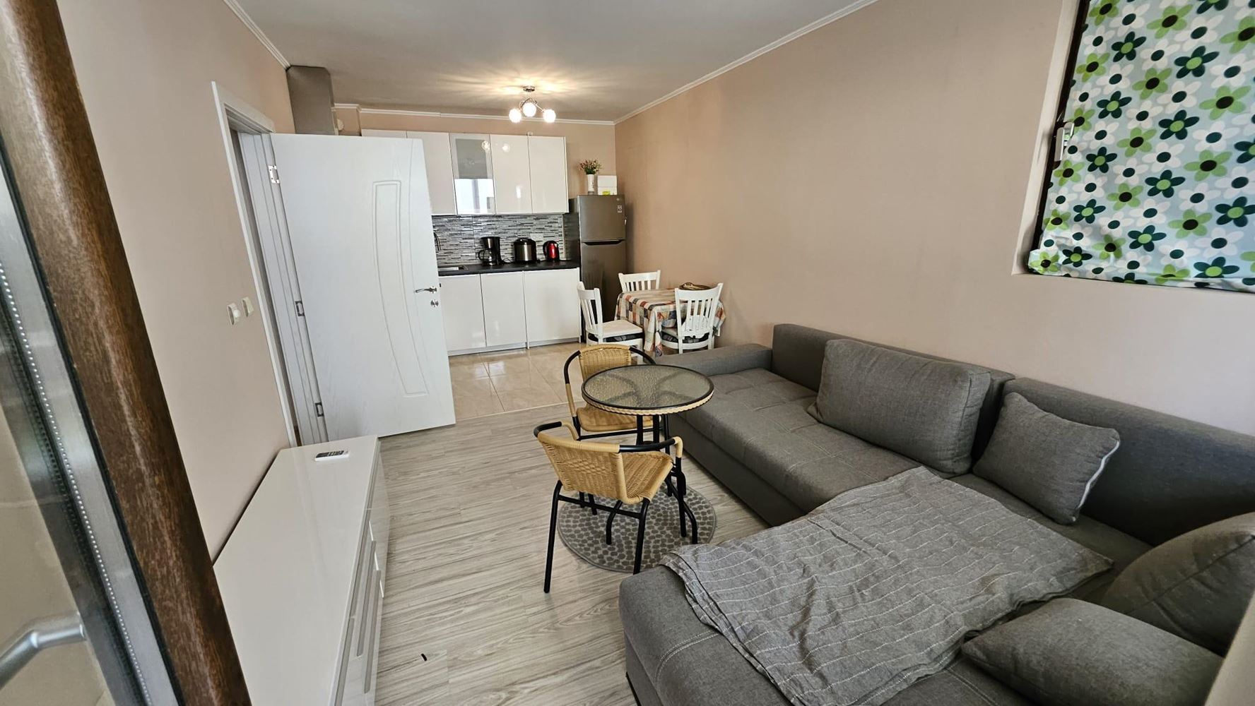 Přímořská pohoda v Nesebaru – apartmán s jednou ložnicí jen pár kroků od pláže bez poplatku za údržbu