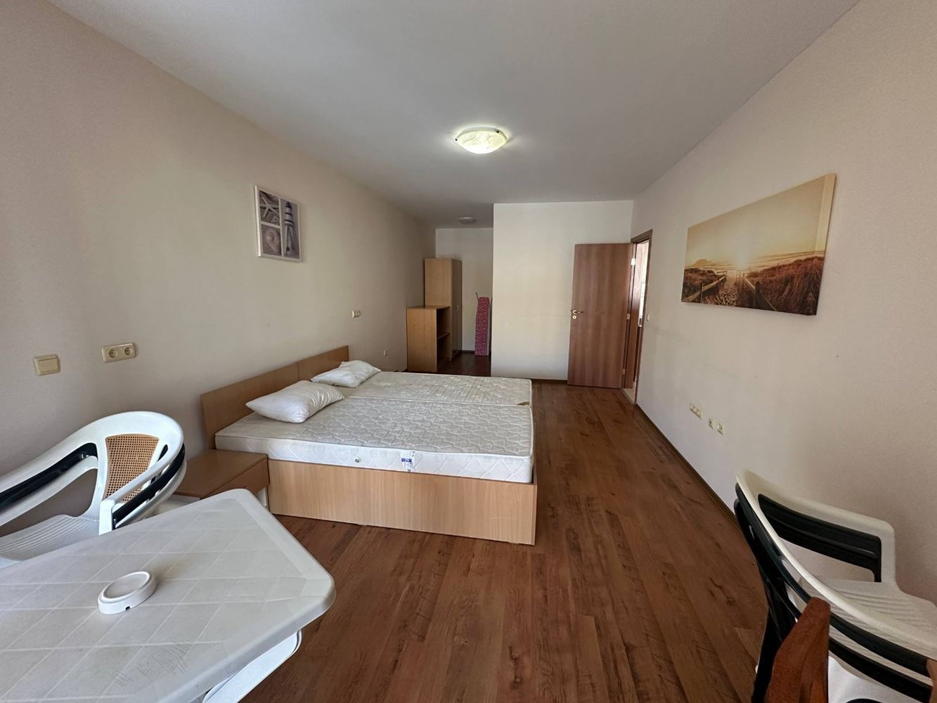 Mořský luxus v první linii – prostorný apartmán se dvěma ložnicemi a výhledem na moře v Aheloy