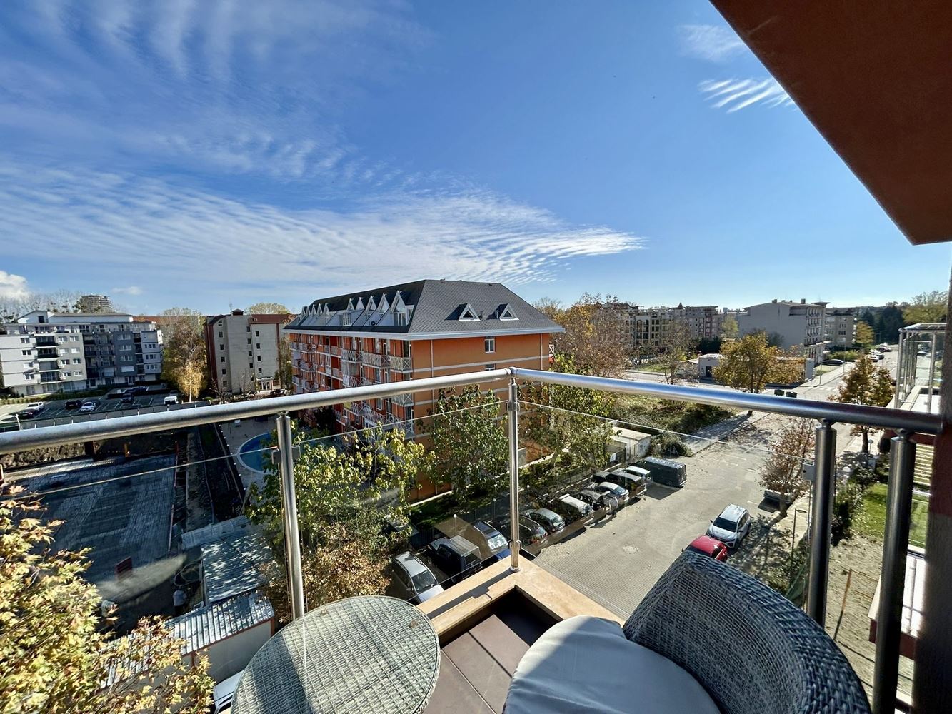 Moderní studio v prestižním komplexu na Slunečném pobřeží – ideální pro investici i komfortní bydlení