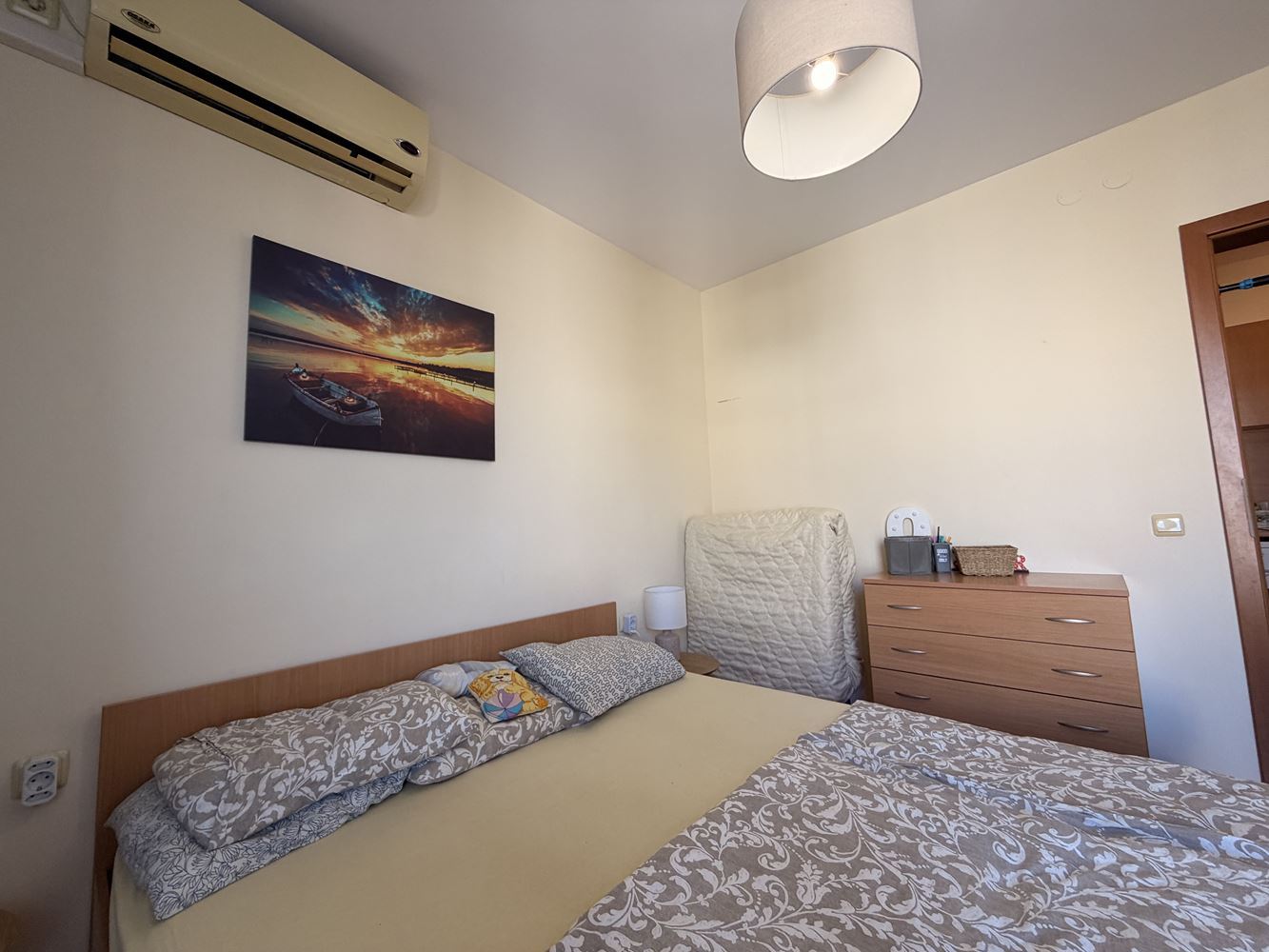 Útulný apartmán s jednou ložnicí v Slunečném pobřeží – krásný výhled na bazén a vynikající komplex pro odpočinek a investici