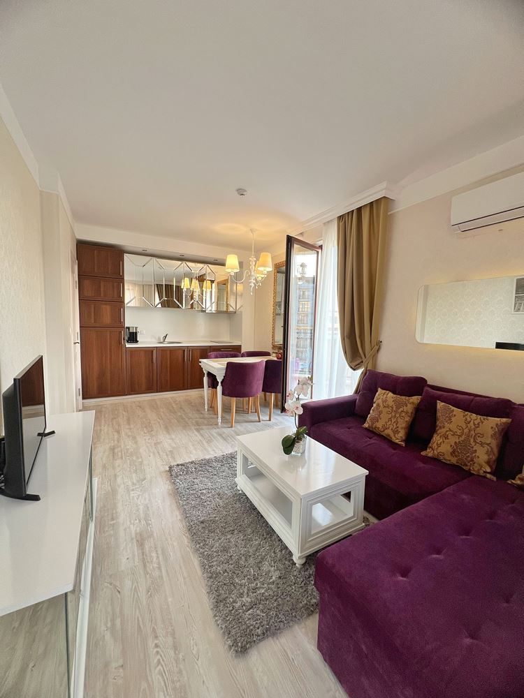 Luxusní apartmán s jednou ložnicí a výhledem na moře v prestižním komplexu 200 metrů od pláže ve Sveti Vlas