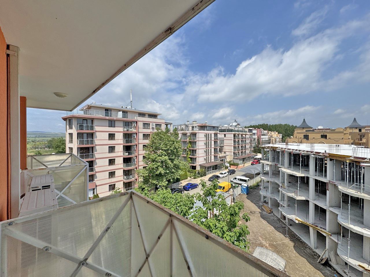 Cenově výhodné studio v Sunny Beach – vynikající volba pro investici a odpočinek
