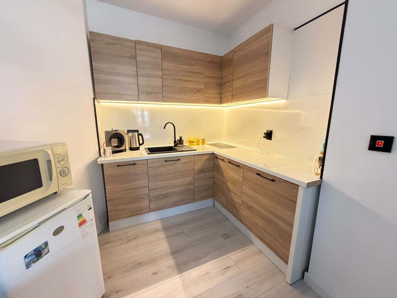 Prostorný apartmán s jednou ložnicí a velkou terasou v jižní části Slunečného pobřeží – vynikající investice u moře