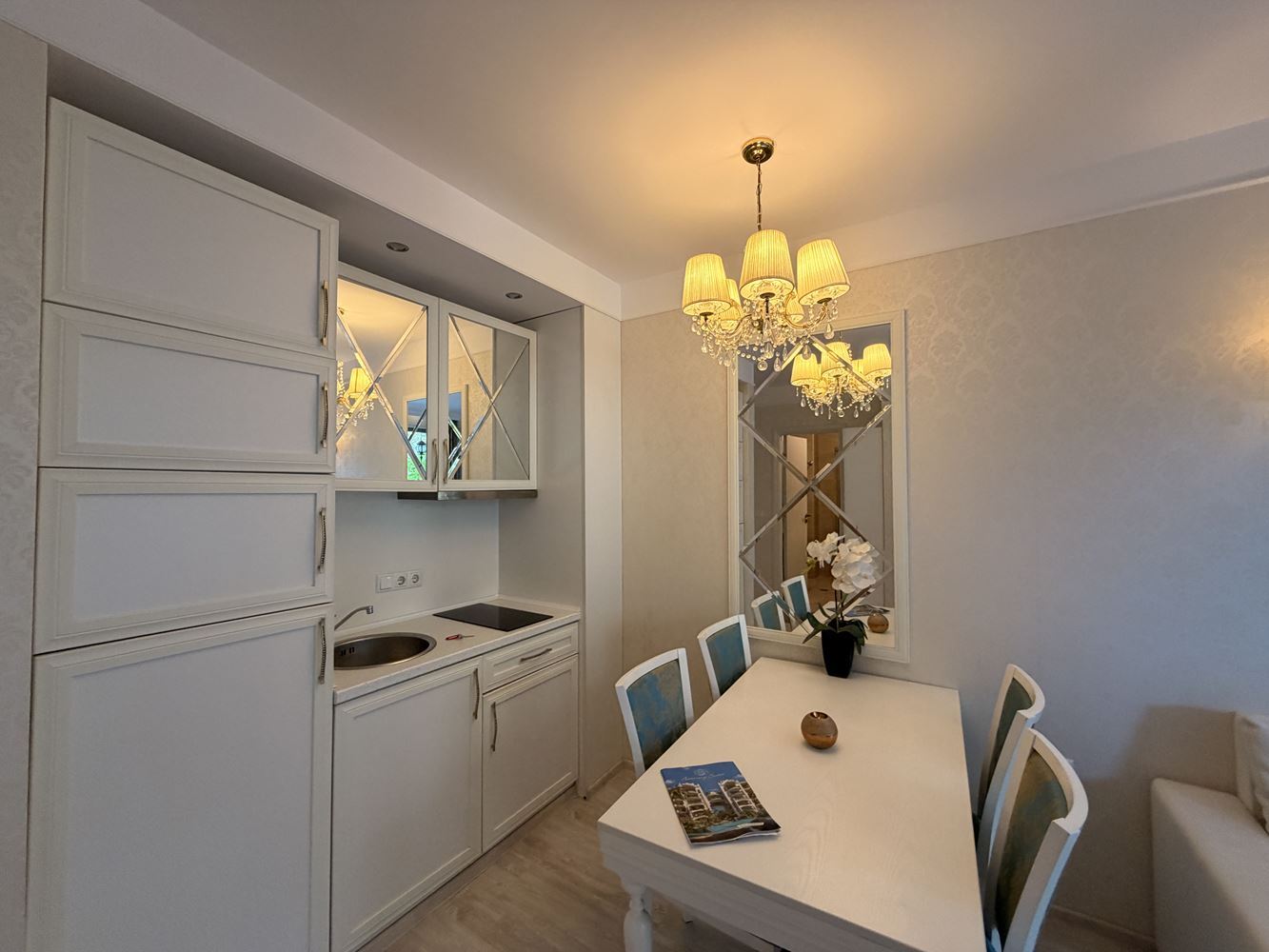 Apartmán s jednou ložnicí s výhledem na park a bazén v prestižním komplexu na Slunečném pobřeží