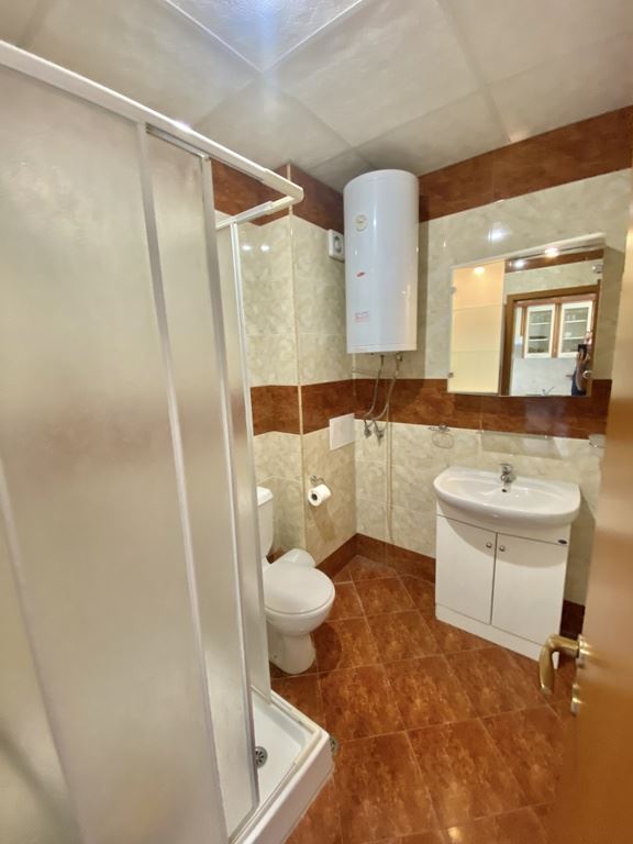 Studio na první linii v komplexu v Elenite – moře, hory a dovolenkový komfort v jednom