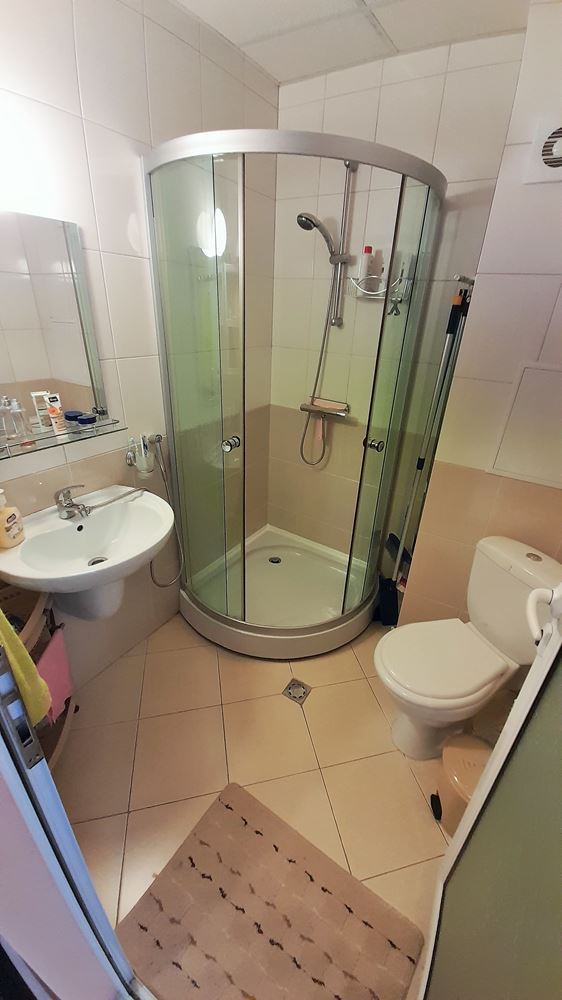 Dvouložnicový apartmán ve Slunečném pobřeží s bohatou infrastrukturou a skvělou polohou