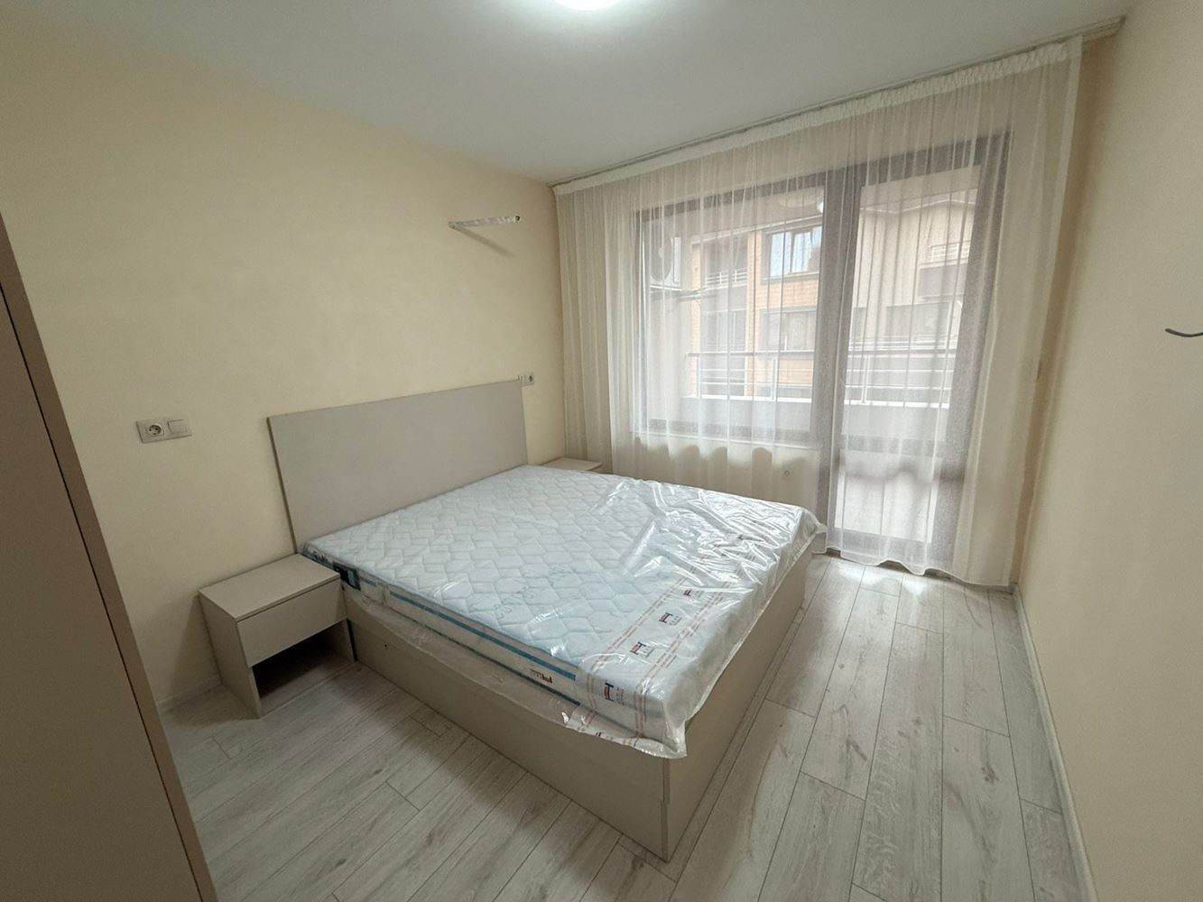 Zcela nový apartmán s jednou ložnicí v Pomorie bez poplatku za údržbu – připravený k nastěhování