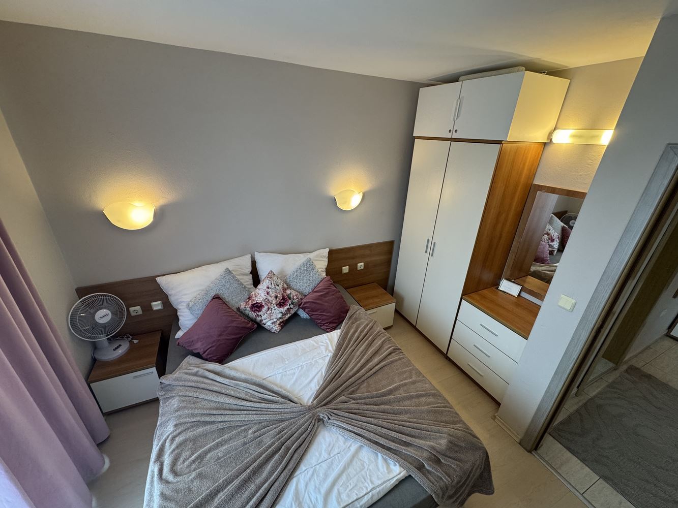 Apartmán s jednou ložnicí a panoramatickým výhledem v srdci Slunečného pobřeží