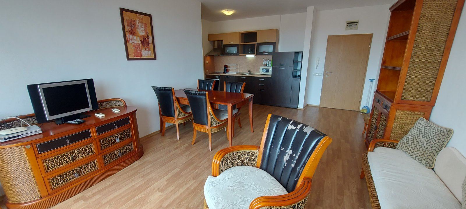 2+kk apartmán s panoramatickým výhledem na moře v Aheloy – komfort, prostor a klid
