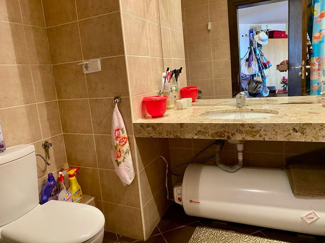 Prostorné plně zařízené studio s výhledem na bazén ve Slunečném pobřeží – komfort, klid a skvělá investice